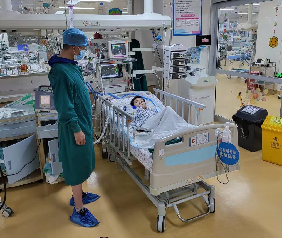 麻城市跨省救护车出租公司