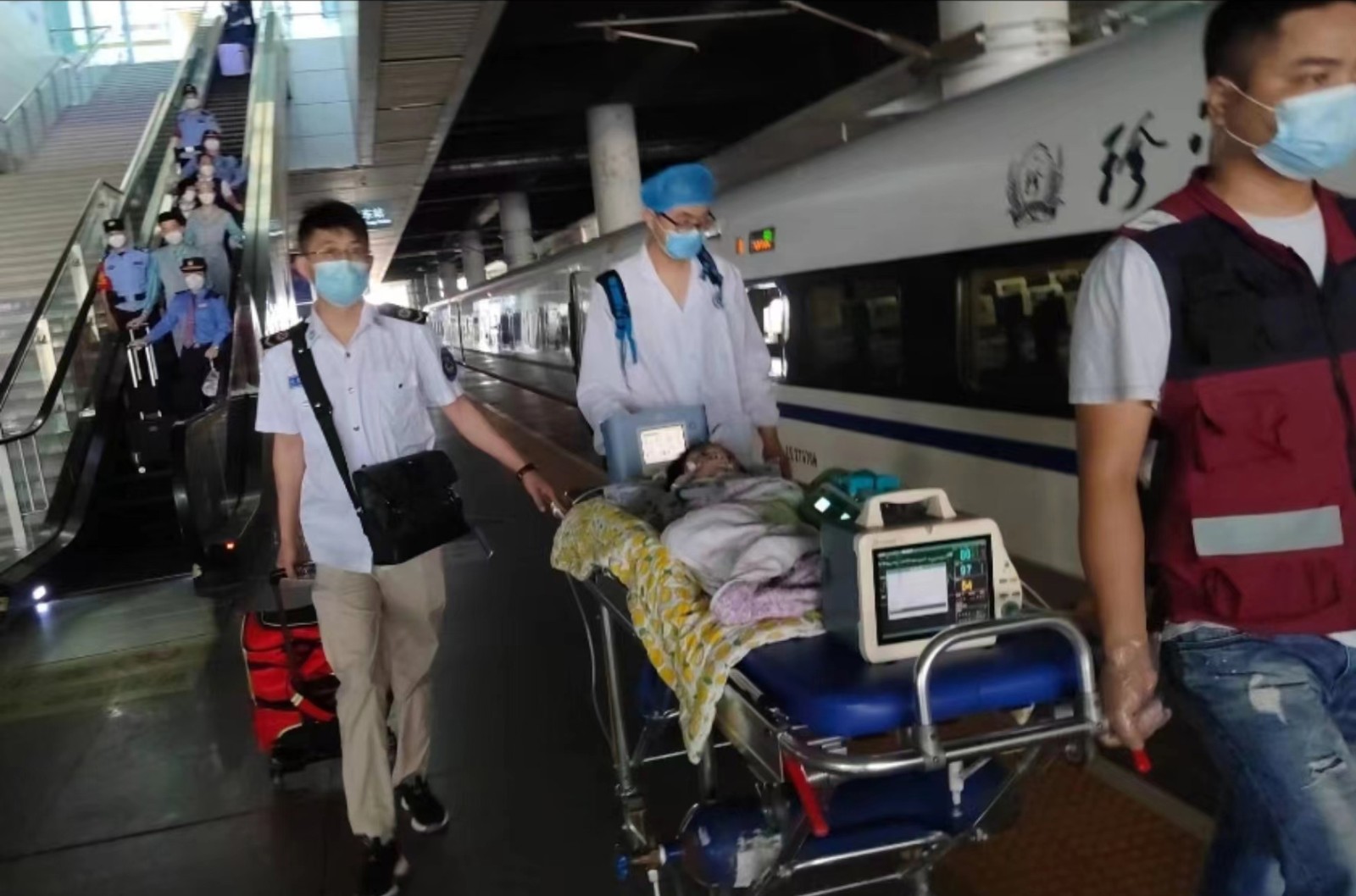 麻城市高铁转运公司